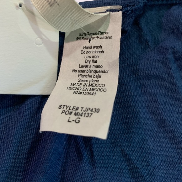 Blue rayon jumpsuit with pockets - Picture 2 of 4